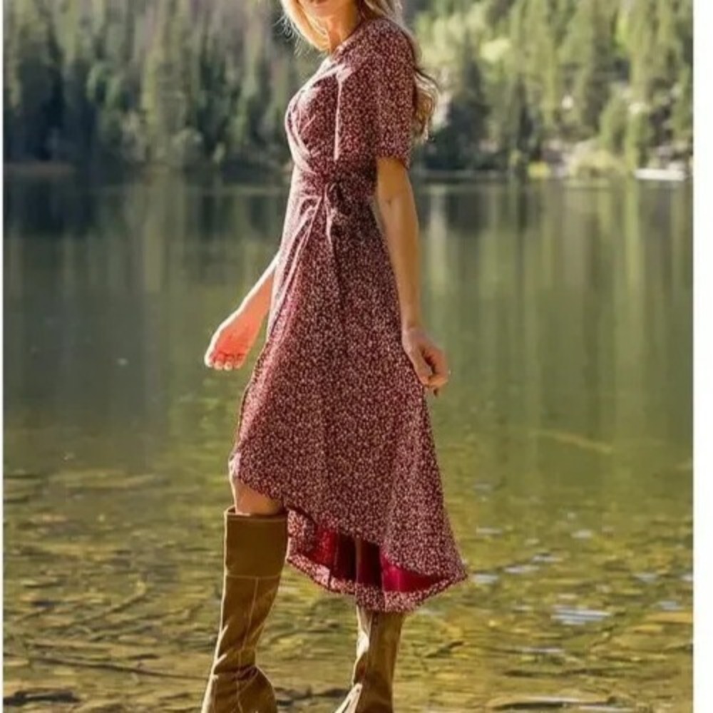 NEW Mia Joy Joyfolie True Wrap Catriona Dress Women Small Red Floral